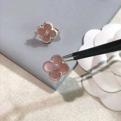 [Renovia Jewelry]CLOVER MEDIUM 1 MOTIFS  PINK MOP DIAMOND EARRINGS