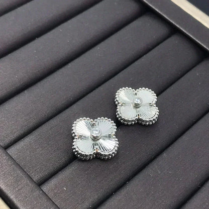 [Renovia Jewelry]CLOVER MINI 9.5MM LASER EARRINGS