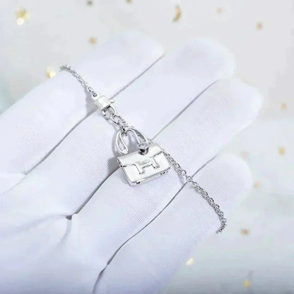 [Renovia Jewelry]AMULETTE PEDANT SILVER NECKLACE