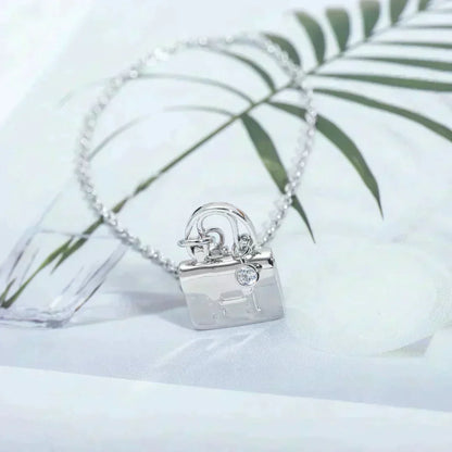 [Renovia Jewelry]AMULETTE PEDANT SILVER NECKLACE
