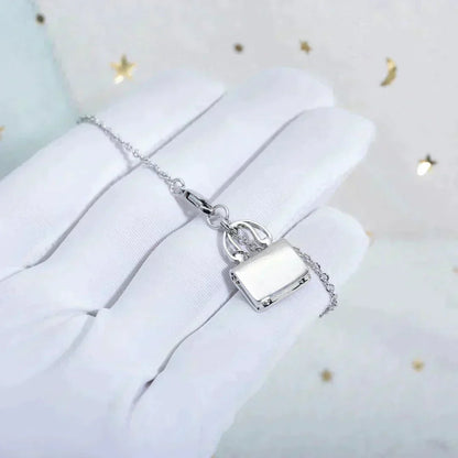 [Renovia Jewelry]AMULETTE PEDANT SILVER NECKLACE