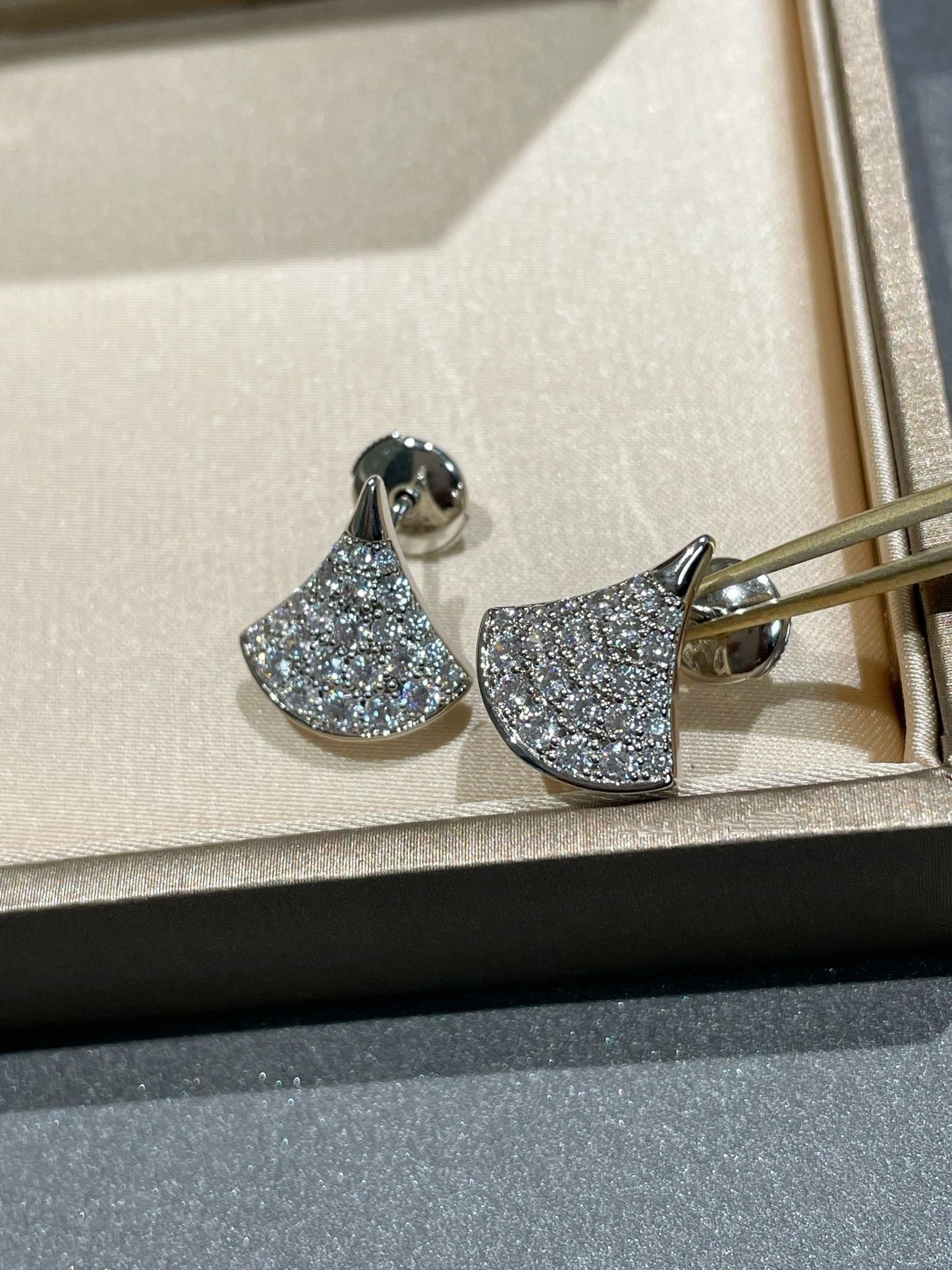 [Renovia Jewelry]DREAM STUD EARRINGS DIAMOND