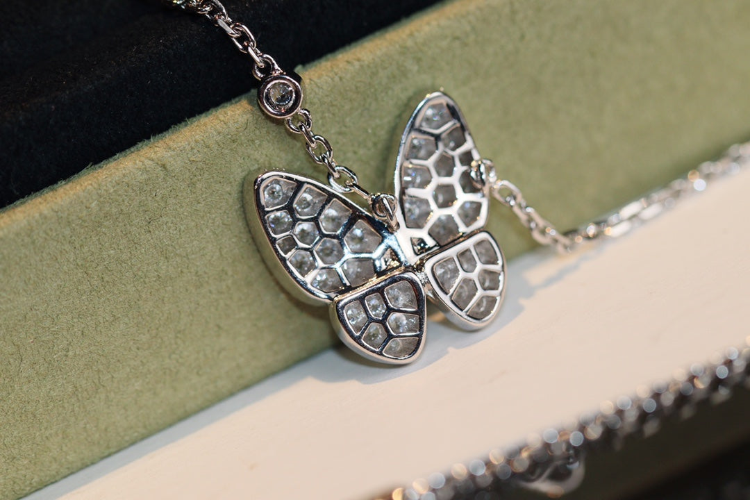 [Renovia Jewelry]BUTTERFLY DIAMOND NECKLACE