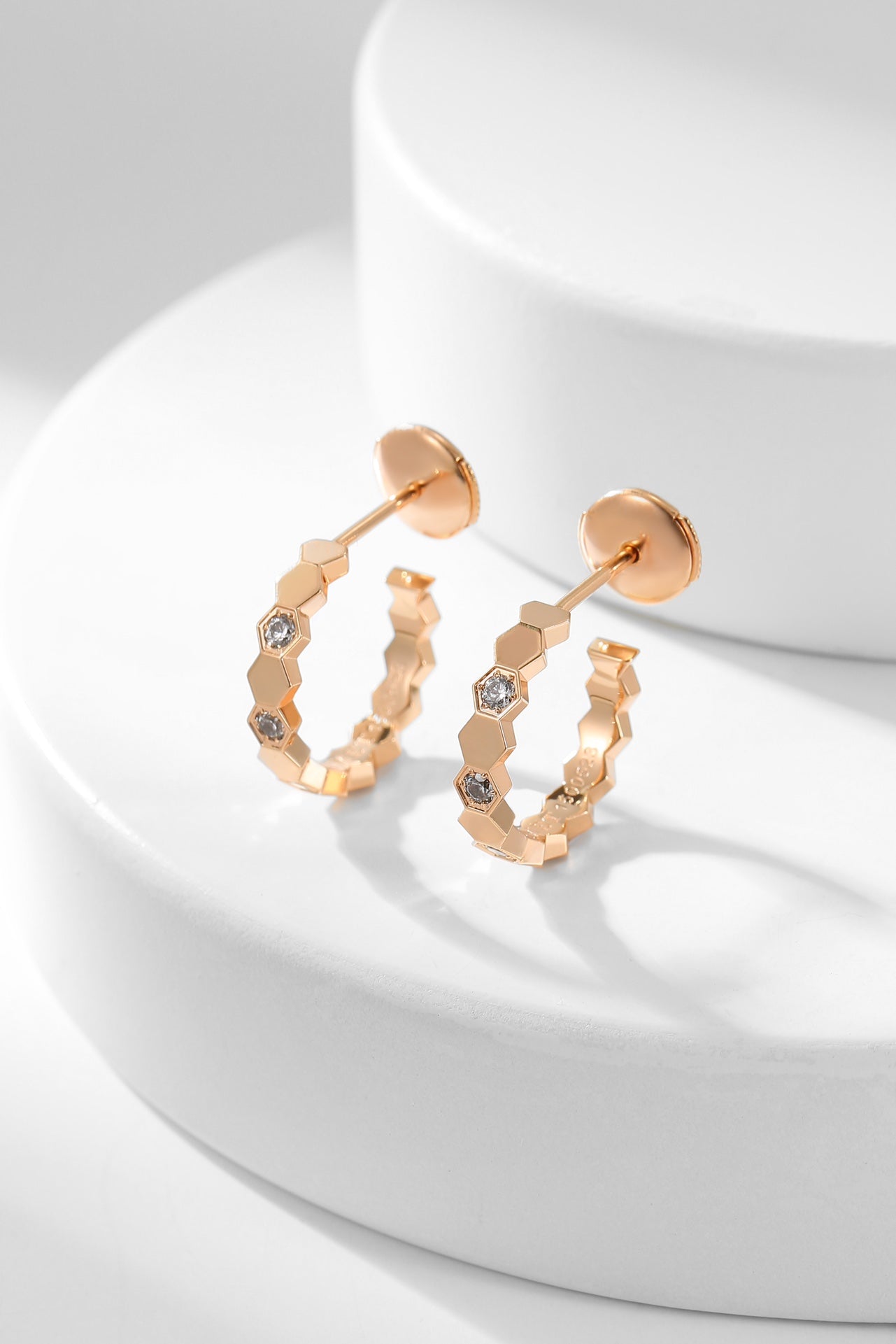 [Renovia Jewelry]BEE LOVE DIAMOND HOOP EARRINGS