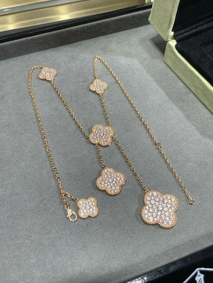 [Renovia Jewelry]CLOVER 6 MOTIF DIAMOND PAVED NECKLACE