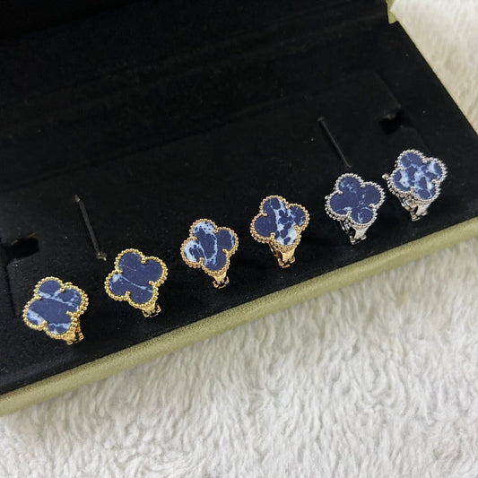 [Renovia Jewelry]CLOVER PIETERSITE MEDIUM STUD EARRINGS