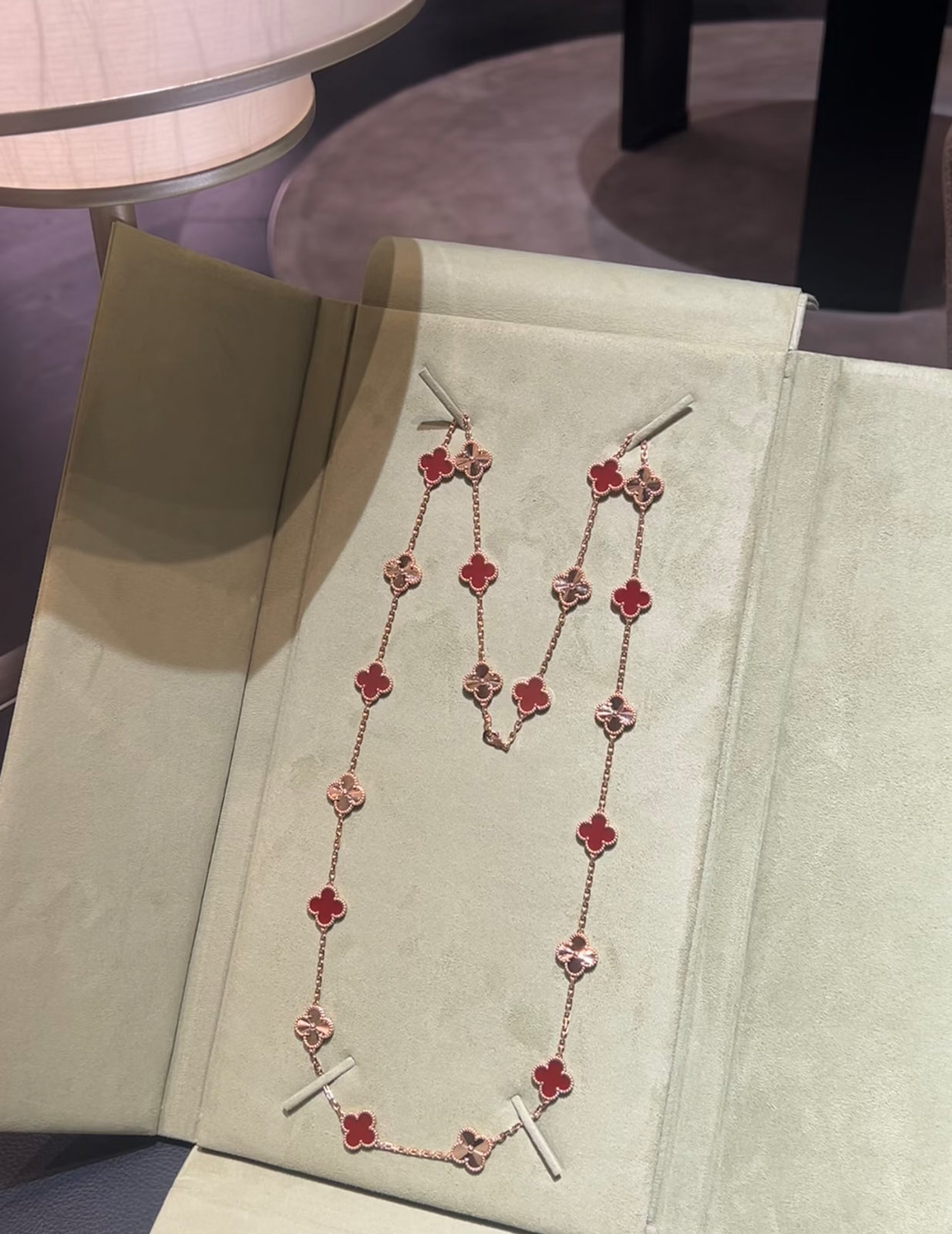 [Renovia Jewelry]CLOVER 20 MOTIFS LASER CARNELIAN NECKLACE