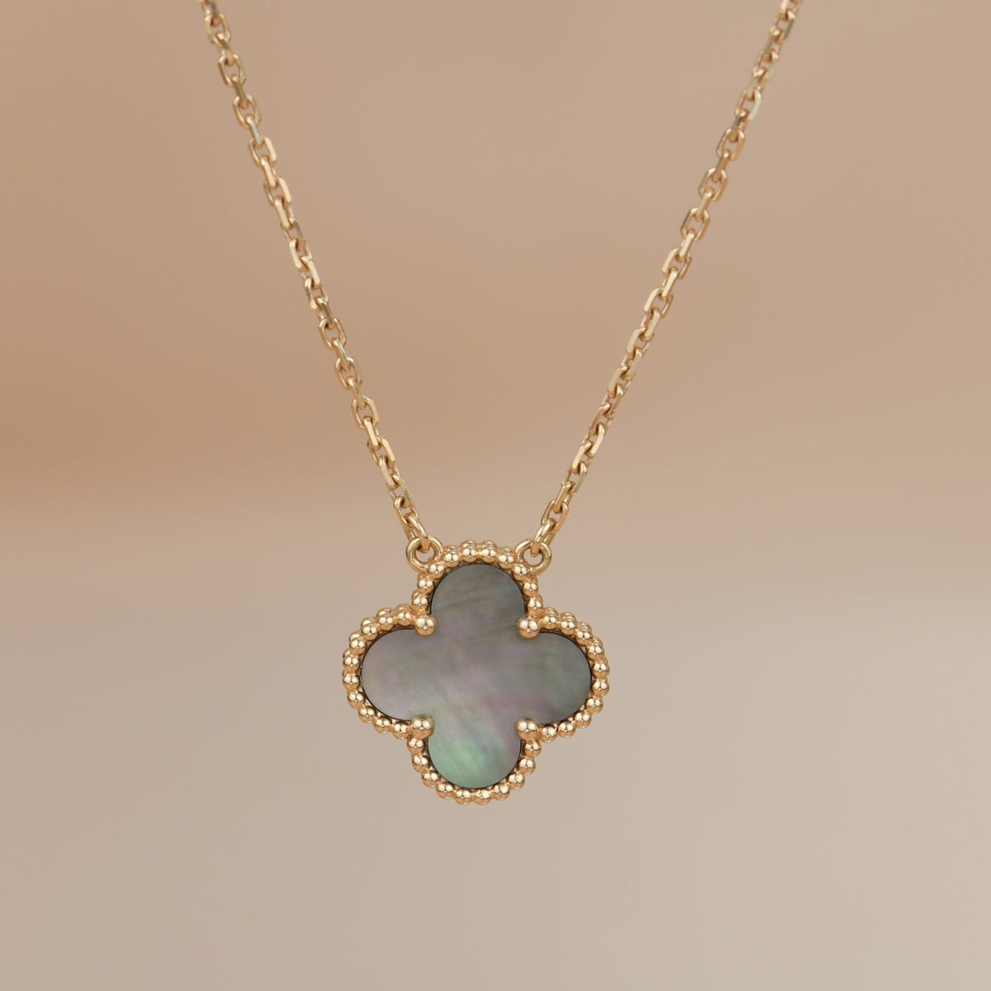 [Renovia Jewelry]CLOVER 15MM  GRAY MOTHER OF PEARL NECKLACE