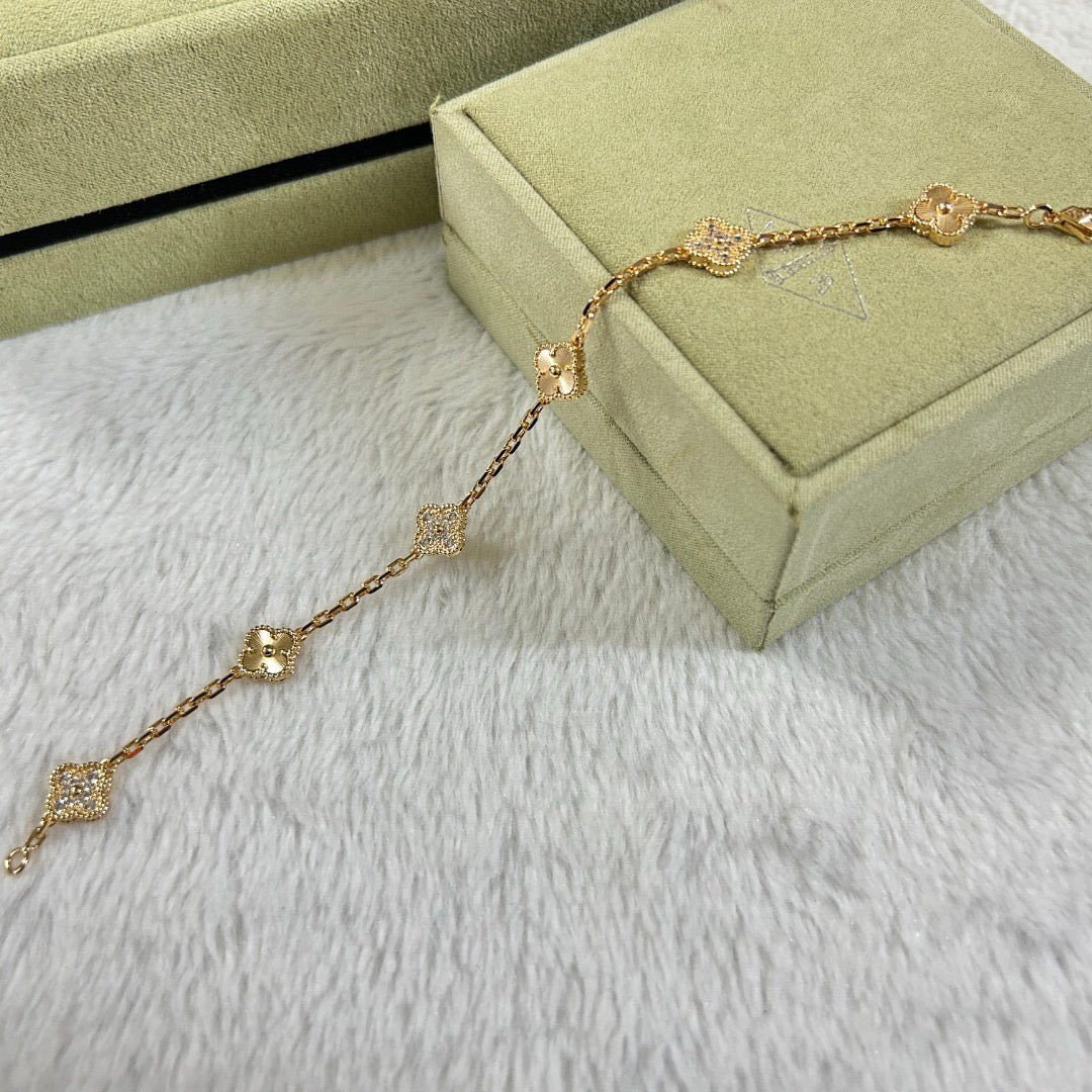 [Renovia Jewelry]CLOVER 6 MOTIF DIAMOND LASER BRACELET