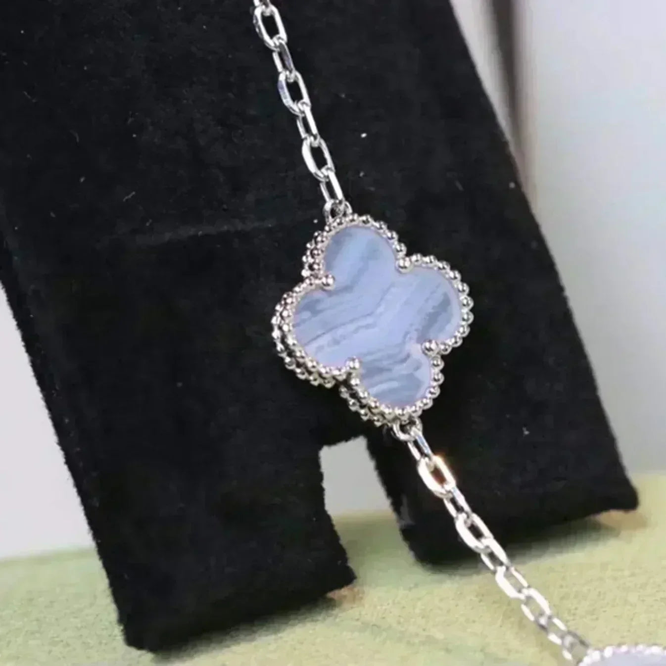 [Renovia Jewelry] CLOVER 5 MOTIF PURPLE CHALCEDONY BRACELET COLLECTION