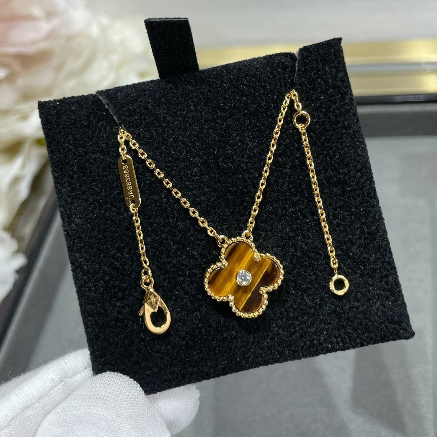 [Renovia Jewelry]CLOVER 15MM DIAMOND AND YELLOW TIGER'S EYE AGATE necklace