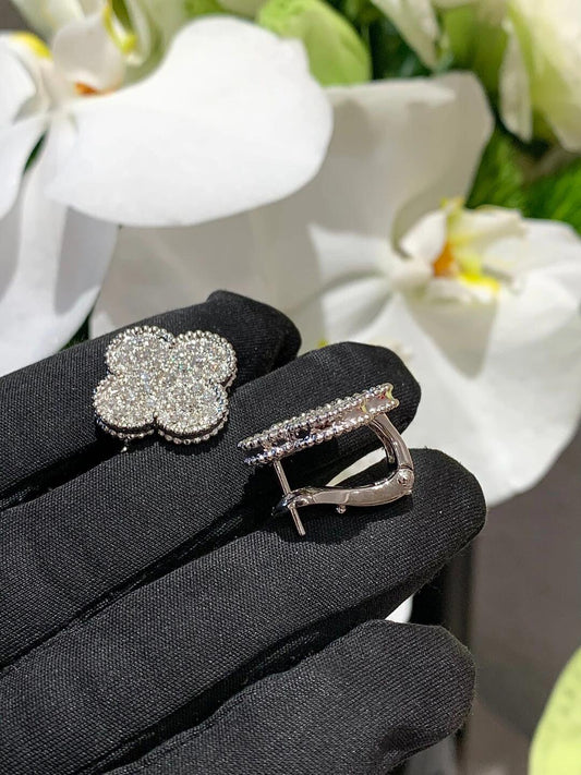 [Renovia Jewelry]CLOVER 20MM MOTIFS DIAMOND STUD EARRINGS SILVER