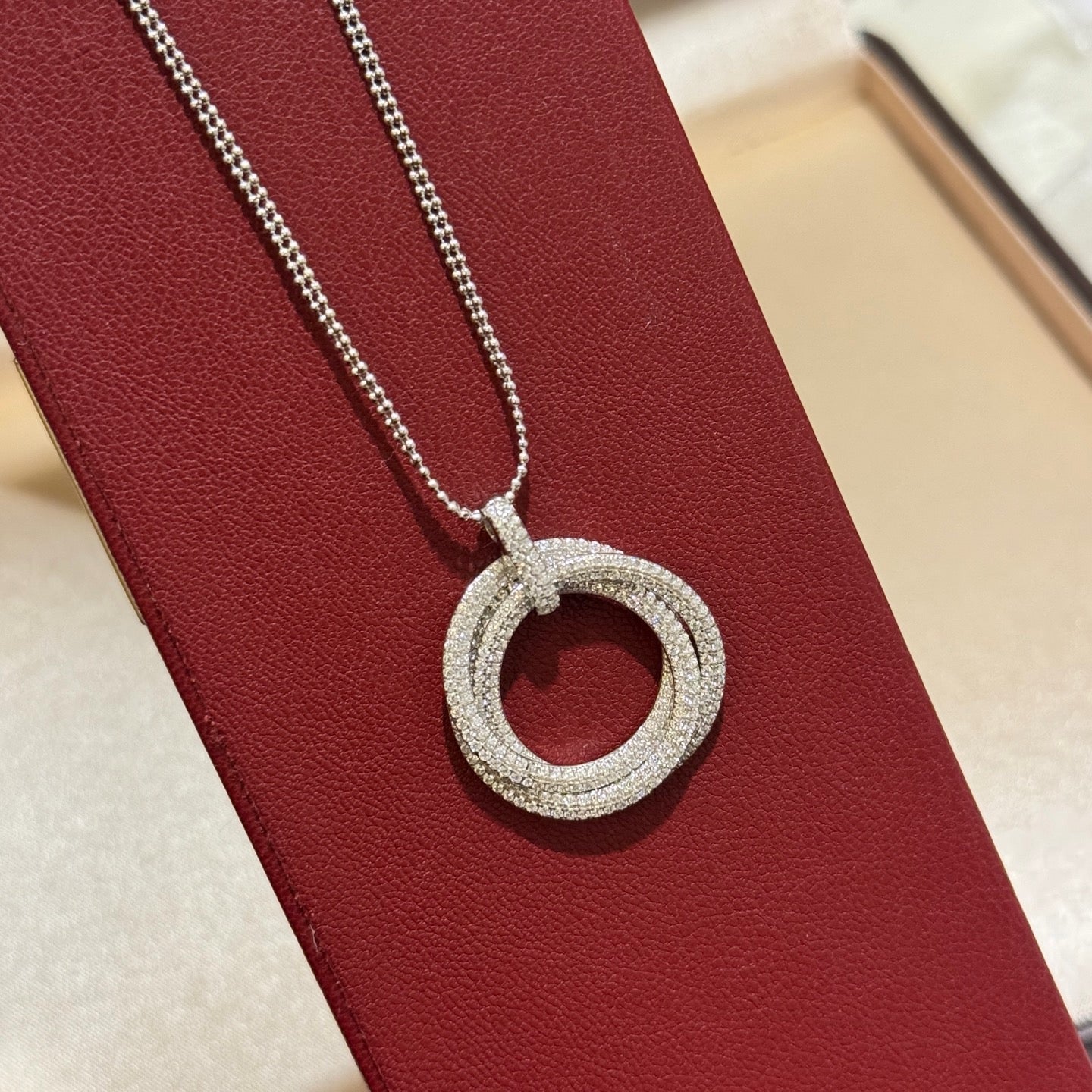 [Renovia Jewelry]TRINITY LARGE FULL DIAMOND  NECKLACE