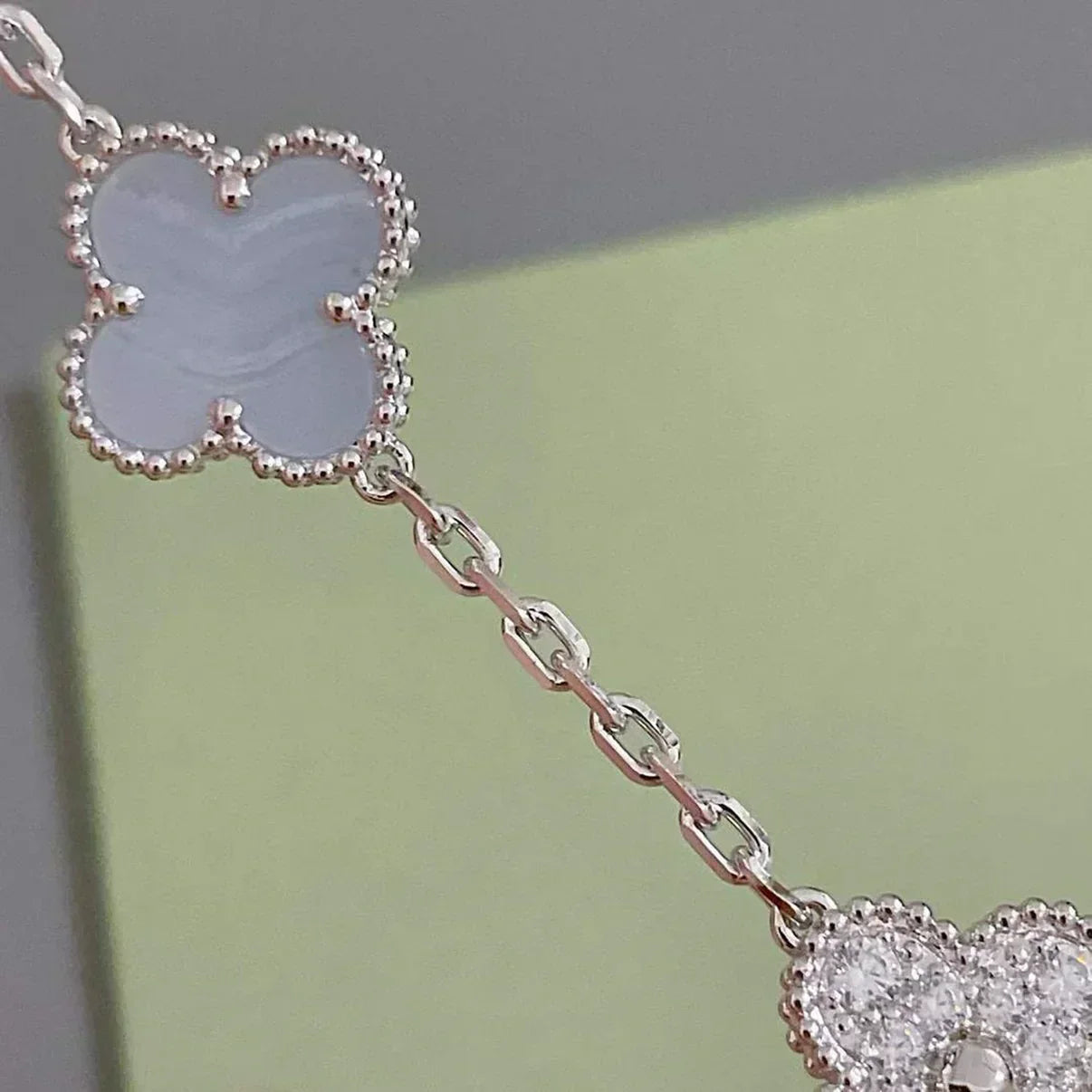 [Renovia Jewelry] CLOVER 5 MOTIF PURPLE CHALCEDONY BRACELET COLLECTION