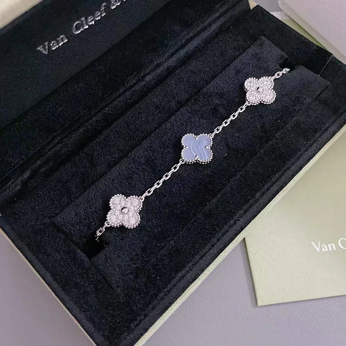 [Renovia Jewelry] CLOVER 5 MOTIF PURPLE CHALCEDONY BRACELET COLLECTION