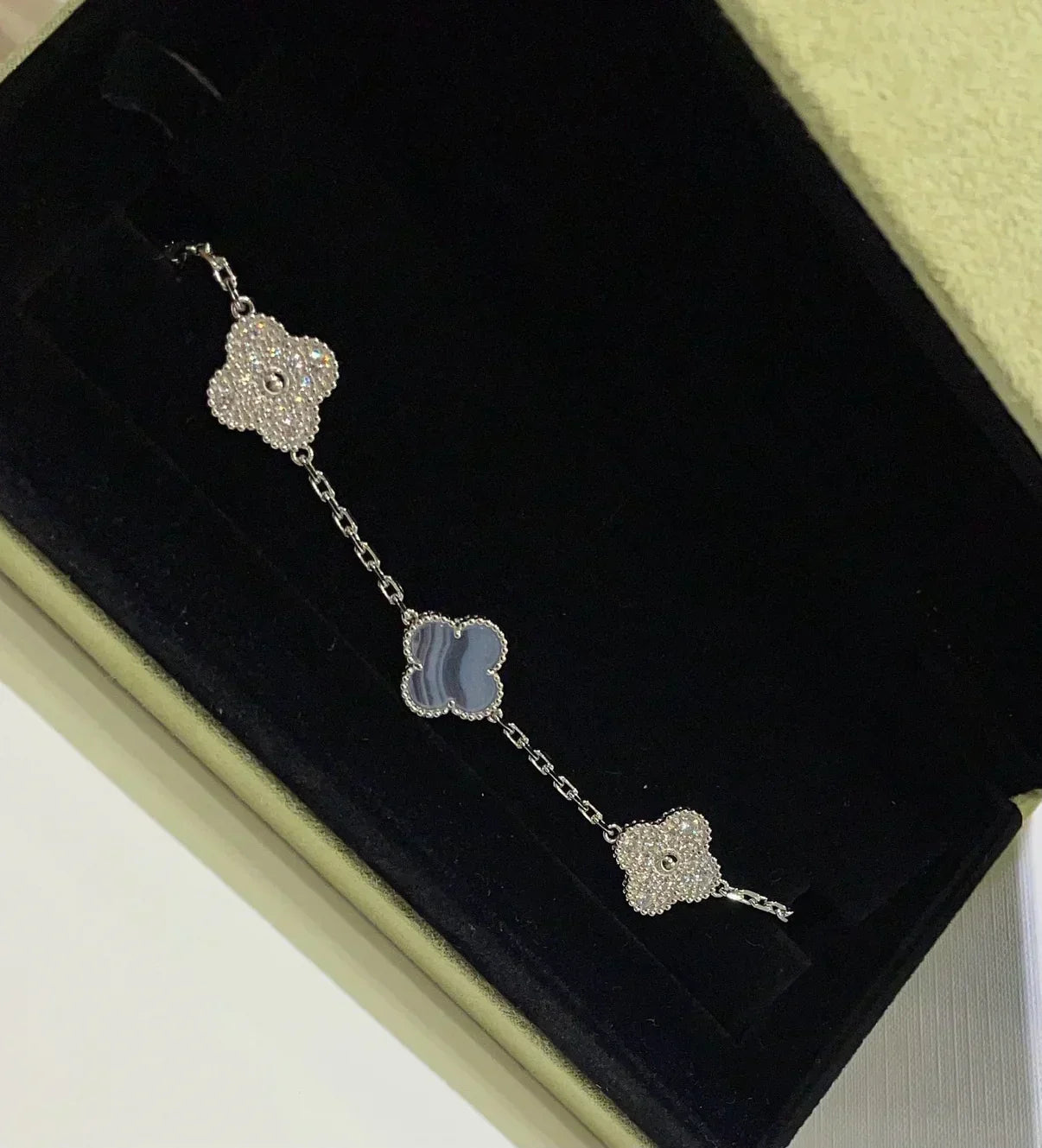 [Renovia Jewelry] CLOVER 5 MOTIF PURPLE CHALCEDONY BRACELET COLLECTION