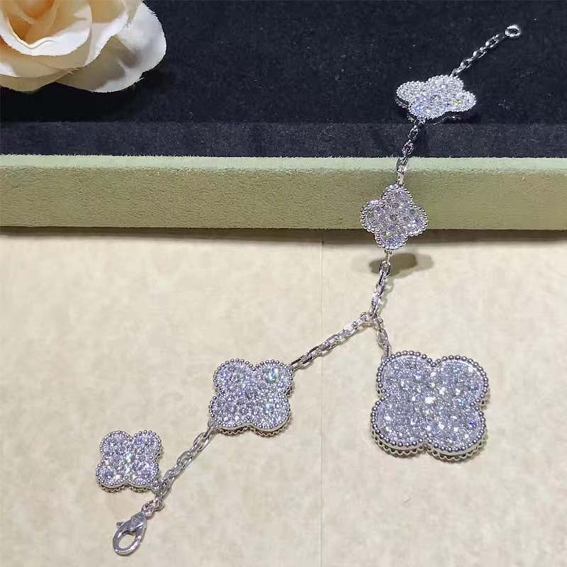 [Renovia Jewelry]CLOVER 6 MOTIFS SILVER DIAMOND BRACELET