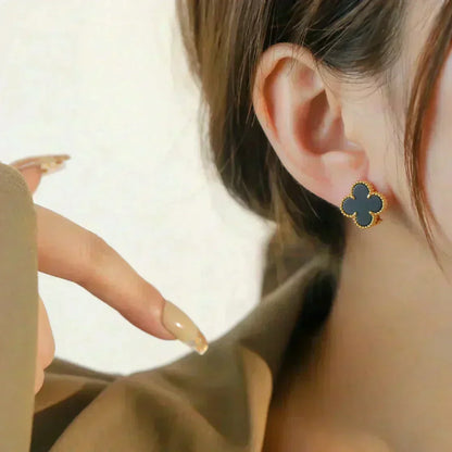 [Renovia Jewelry]CLOVER MEDIUM 1 MOTIFS  ONYX STUD EARRINGS