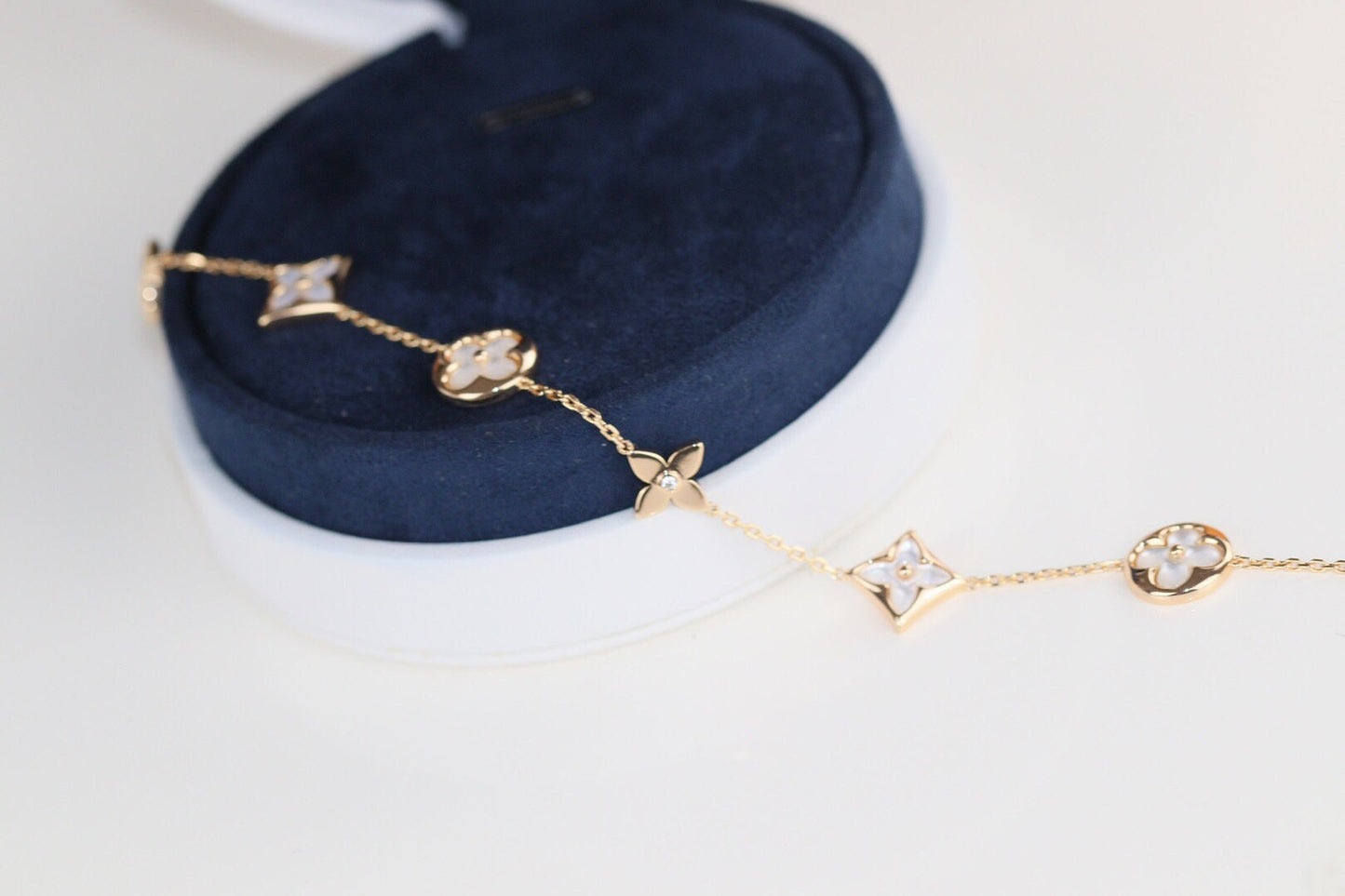 [Renovia Jewelry]LEAF CLOVER BRACELET