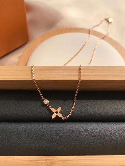 [Renovia Jewelry]BLOSSOM PENDANT PINK GOLD AND DIAMOND