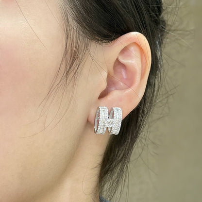 [Renovia Jewelry]H STUD EARRINGS WITH SILVER DIAMONDS