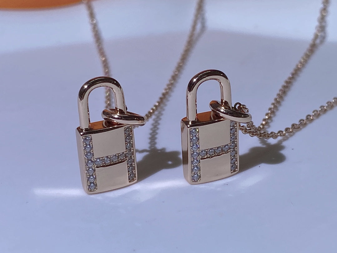 [Renovia Jewelry]HM ADVANCED NICHE LOCK HEAD NECKLACE DIAMONDS