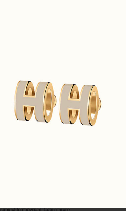 [Renovia Jewelry]MINI POP H GOLD EARRINGS GREY