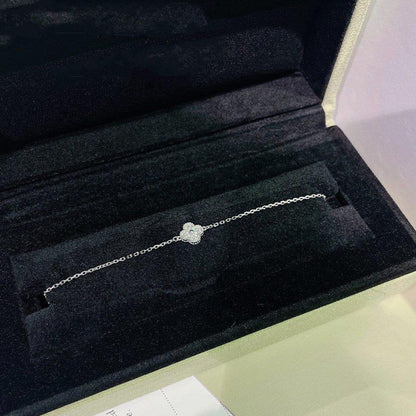 [Renovia Jewelry]CLOVER  SINGLE FLOWER BRACELET SILVER