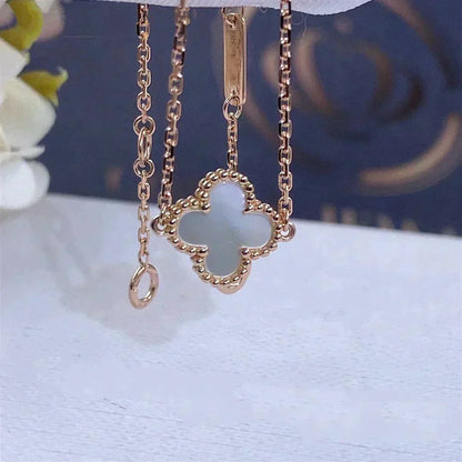 [Renovia Jewelry]CLOVER WHITE MOP SINGLE FLOWER BRACELET