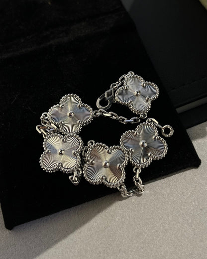 [Renovia Jewelry] CLOVER 5 MOTIF LASER BRACELET COLLECTION